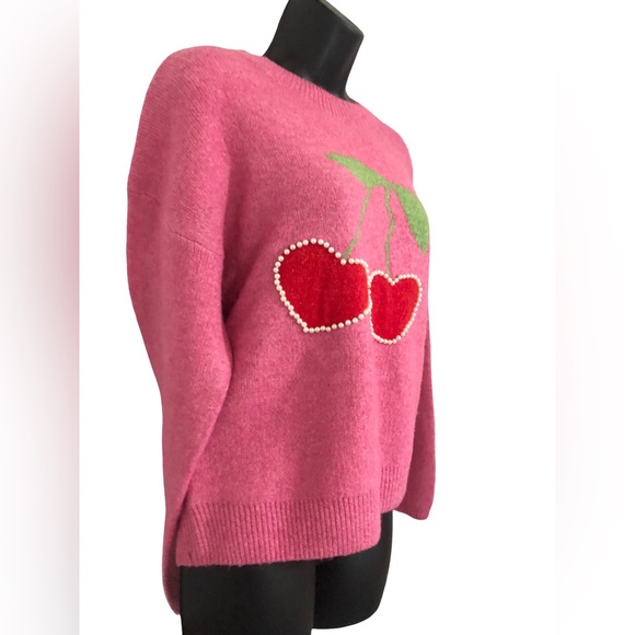 Pearl studded Heart shaped cherry printed pink sweater size medium brand new - Picture 8 of 9